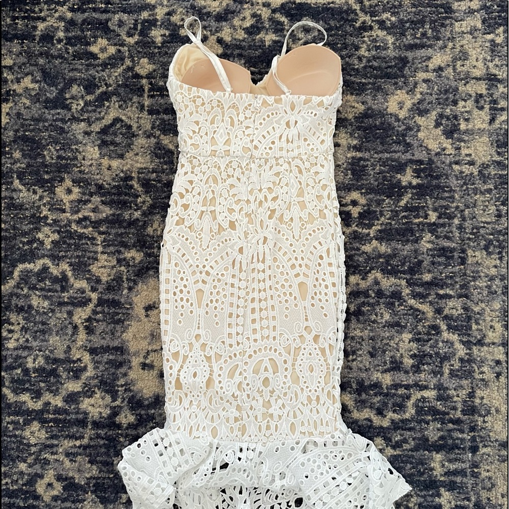 Superdown Dress - Picture 2 of 4